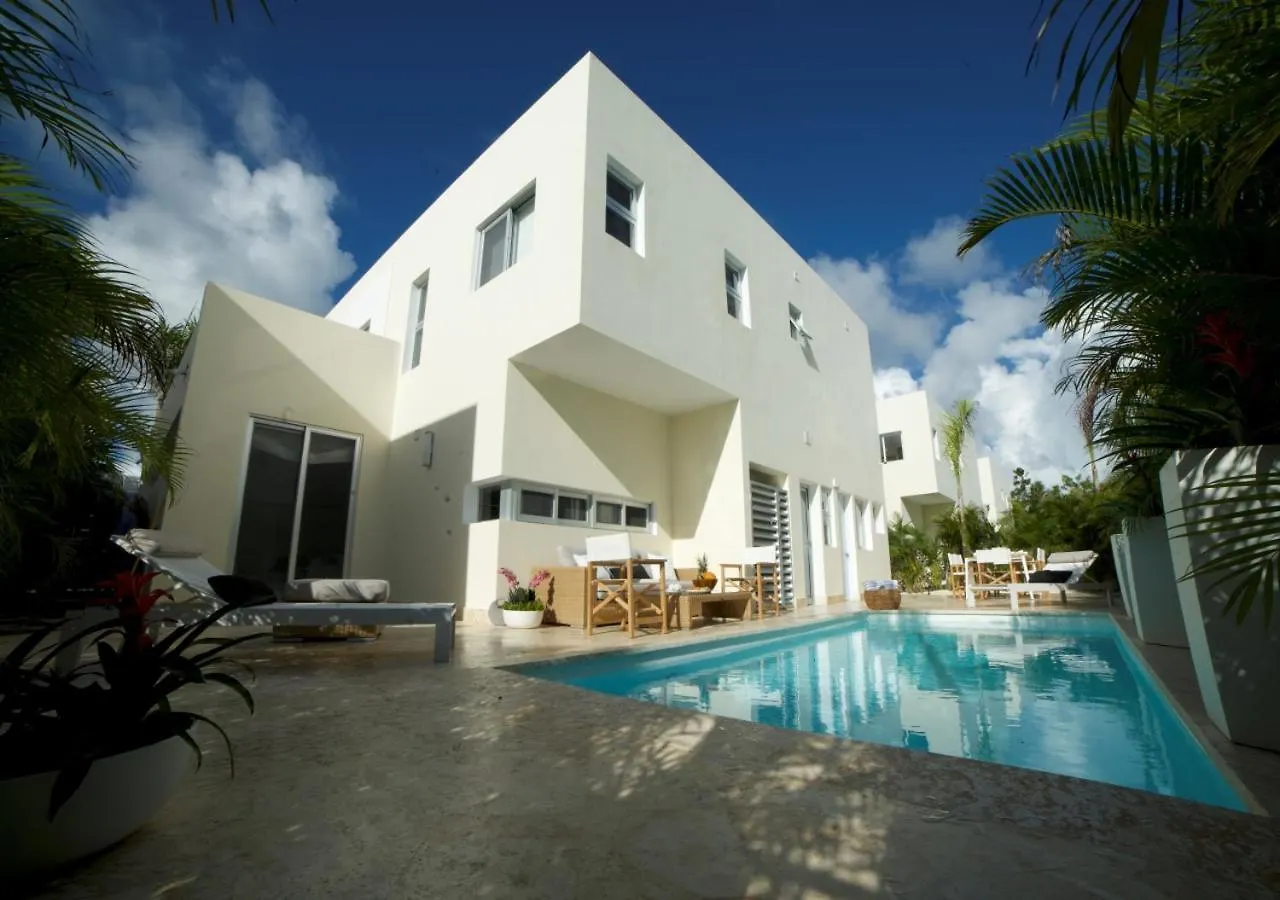 Stylish Luxury San Juan Lakes Villa In Gated Community In Downtown Punta Cana With Private Pool