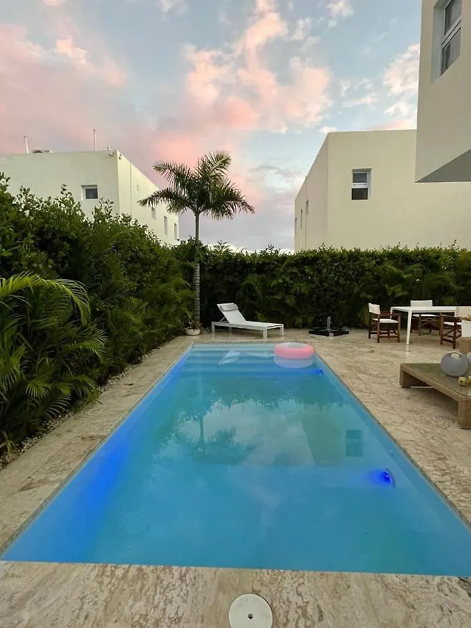 Stylish Luxury San Juan Lakes Villa In Gated Community In Downtown Punta Cana With Private Pool