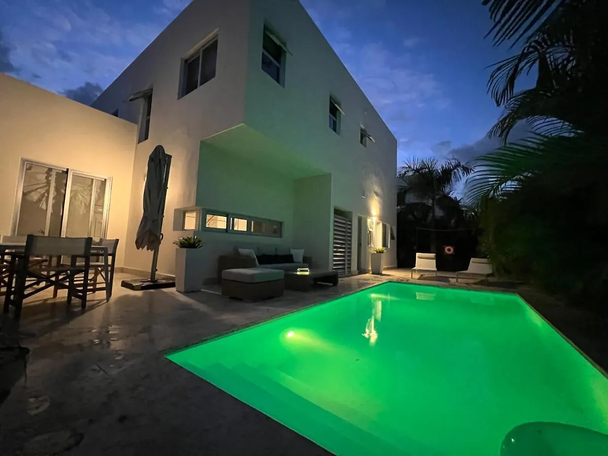 Stylish Luxury San Juan Lakes Villa In Gated Community In Downtown Punta Cana With Private Pool 0*,