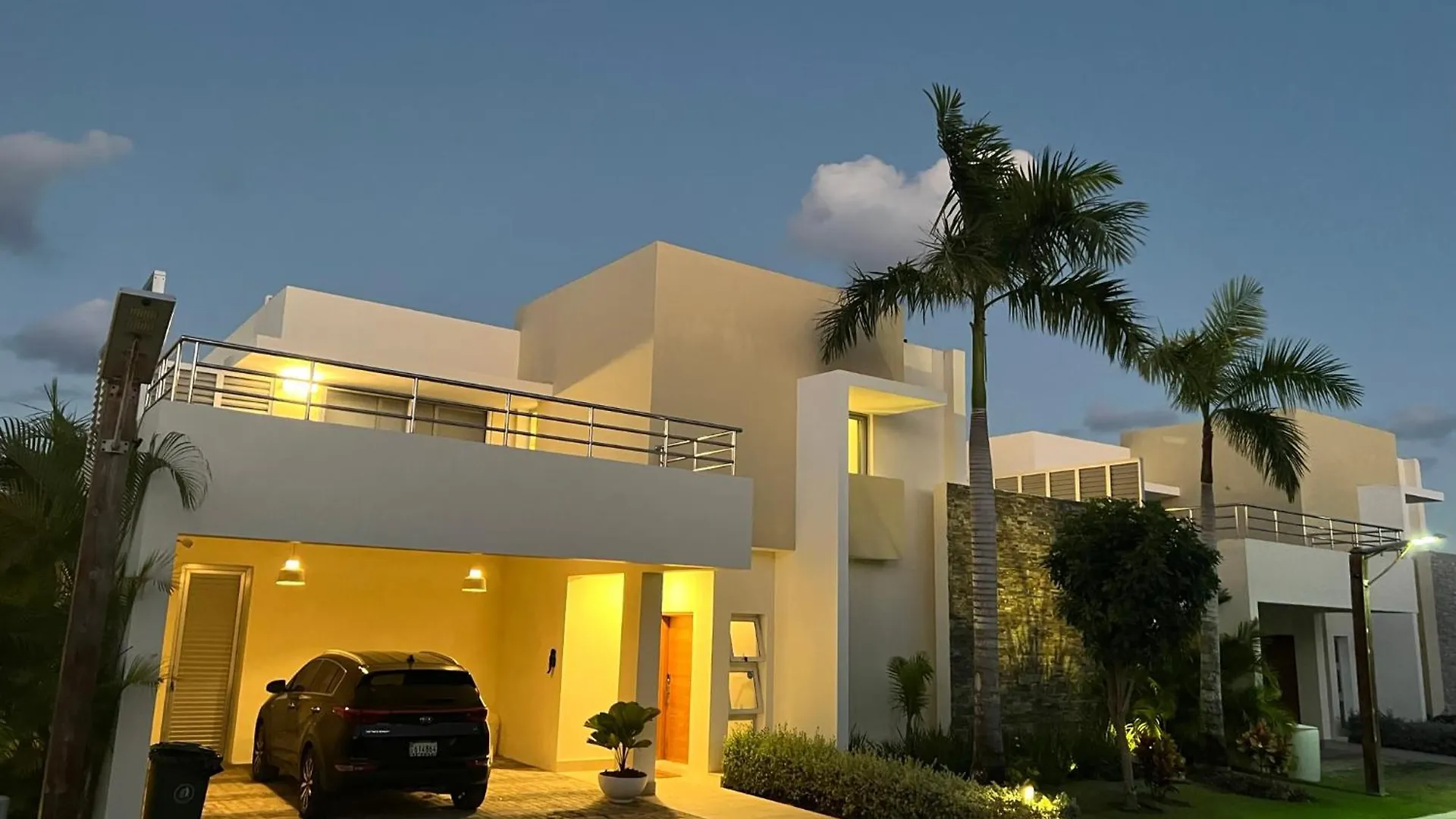 Stylish Luxury San Juan Lakes Villa In Gated Community In Downtown Punta Cana With Private Pool